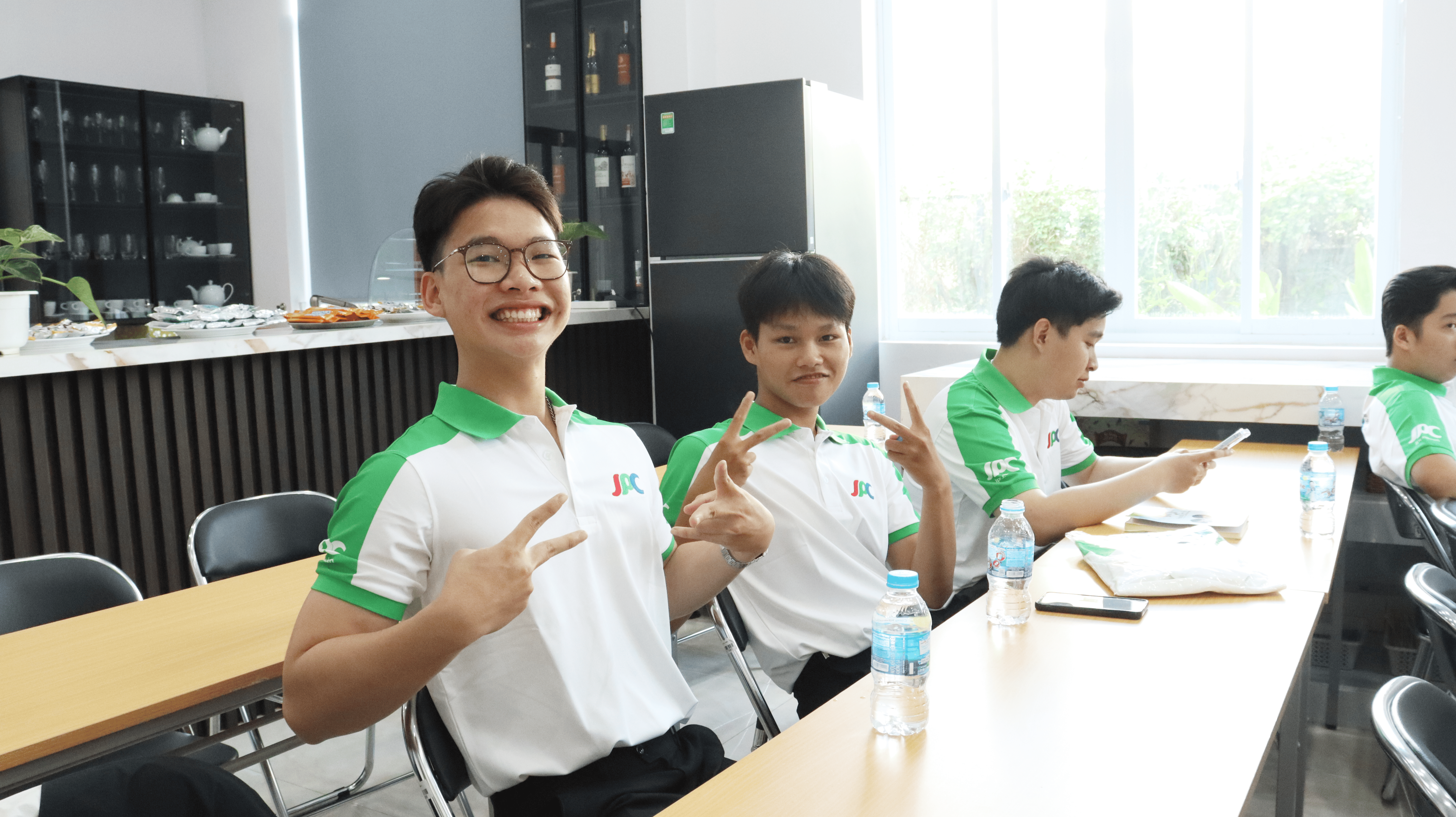 日本専門技能中等専門学校→ sau đó JPC／本校