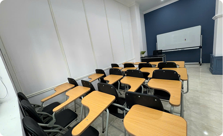 日本専門技能中等専門学校→ sau đó JPC／本校